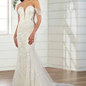 White Sweetheart Off-Shoulder Wedding Gown (NEVER WORN)